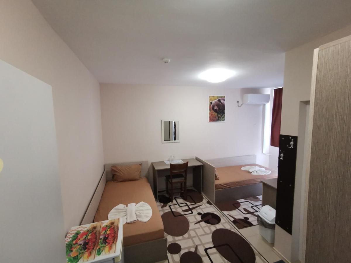 Hostel Penev Stara Zagora Ngoại thất bức ảnh